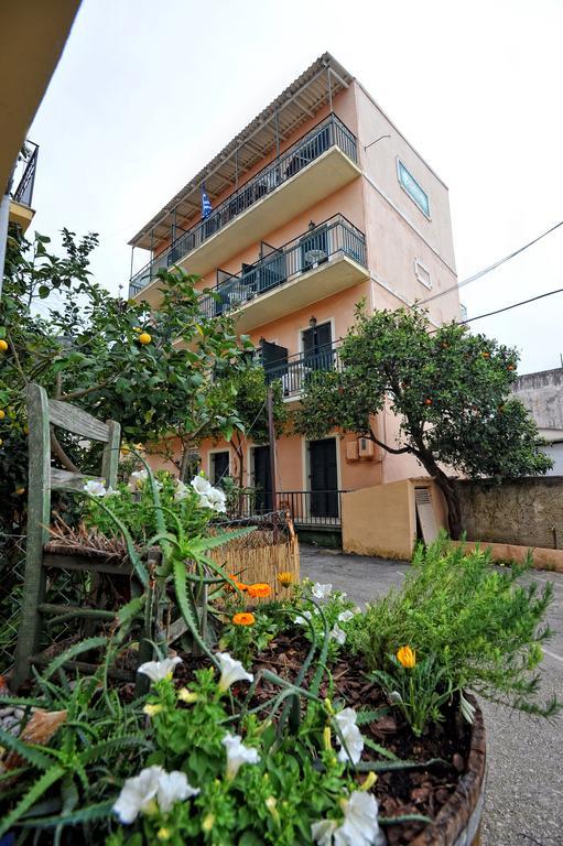 Benitsa Beach Hotel Achílleion Екстериор снимка