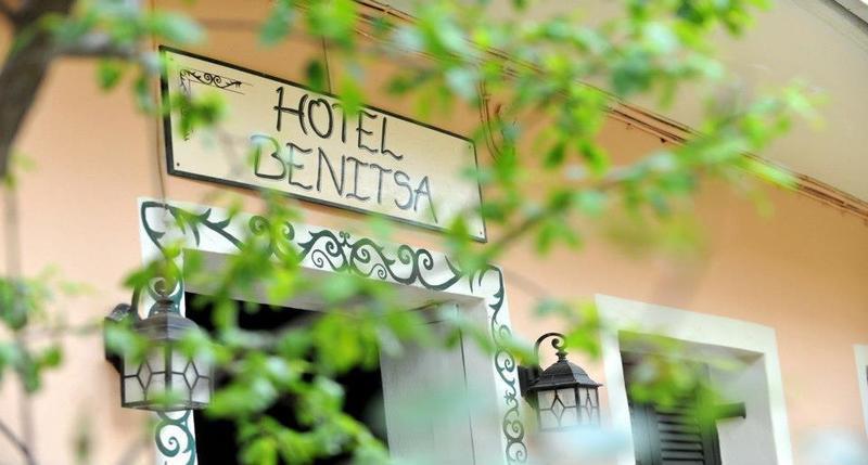 Benitsa Beach Hotel Achílleion Екстериор снимка